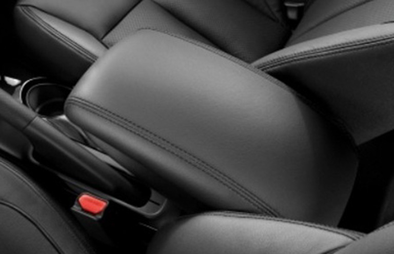 reposabrazos-delantero-piel-nissan-juke-accesorios