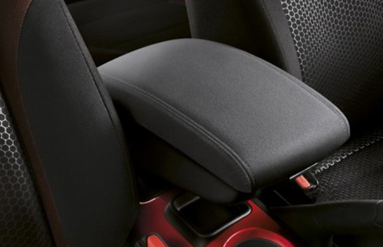 reposabrazos-delantero-textil-nissan-juke-accesorios