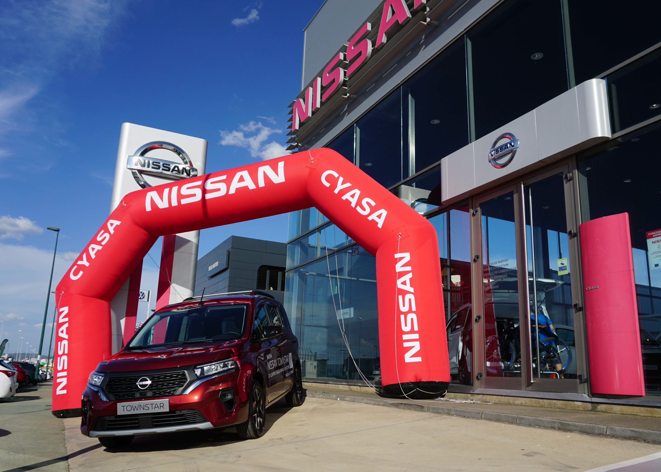 nissan-townstar-leon nissan-townstar-leon